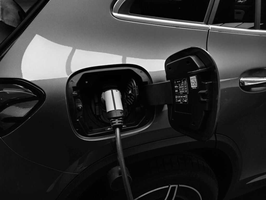 SGS fast chargers at a commercial fleet depot